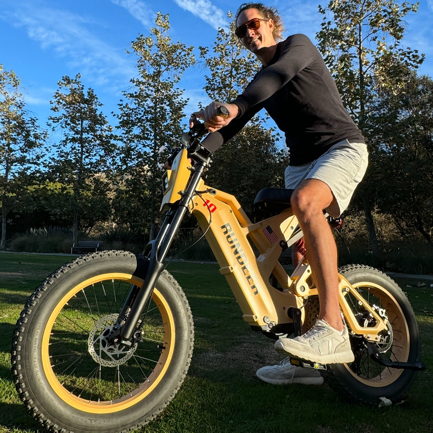 Rundeer Attack10 Off Road Electric Bike - Electrocruisers